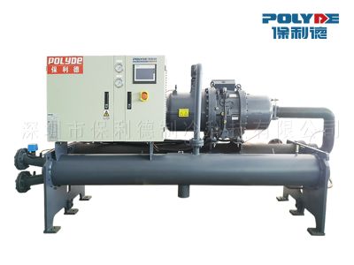 一家大型工业冷水机制造工厂