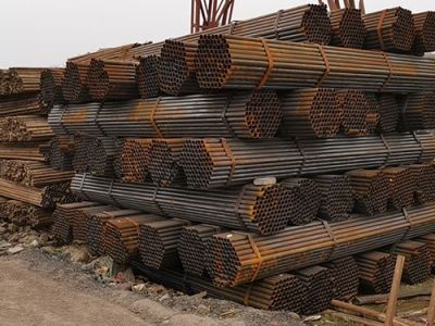 公司位于九龙坡华岩镇石堰工业园区福道钢材市场