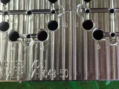 东莞市宏麟精密模具有限公司