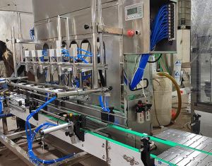 九巧灌装机械厂