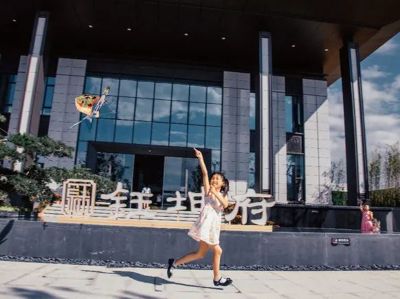 昆明佳鼎文化传播有限公司