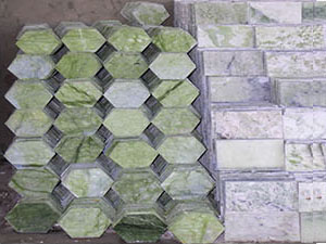 岫岩巨龙玉石板材加工厂