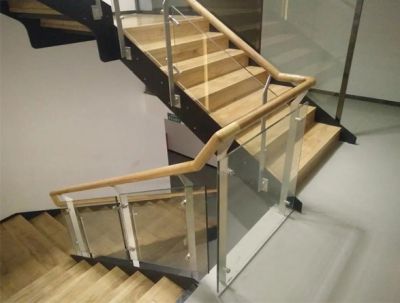 霸州华丰钢木楼梯厂